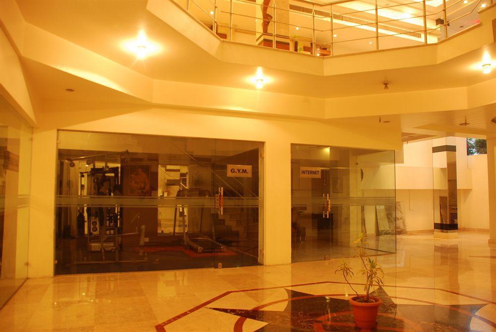 Hotel Shipra International Nueva Delhi Exterior foto