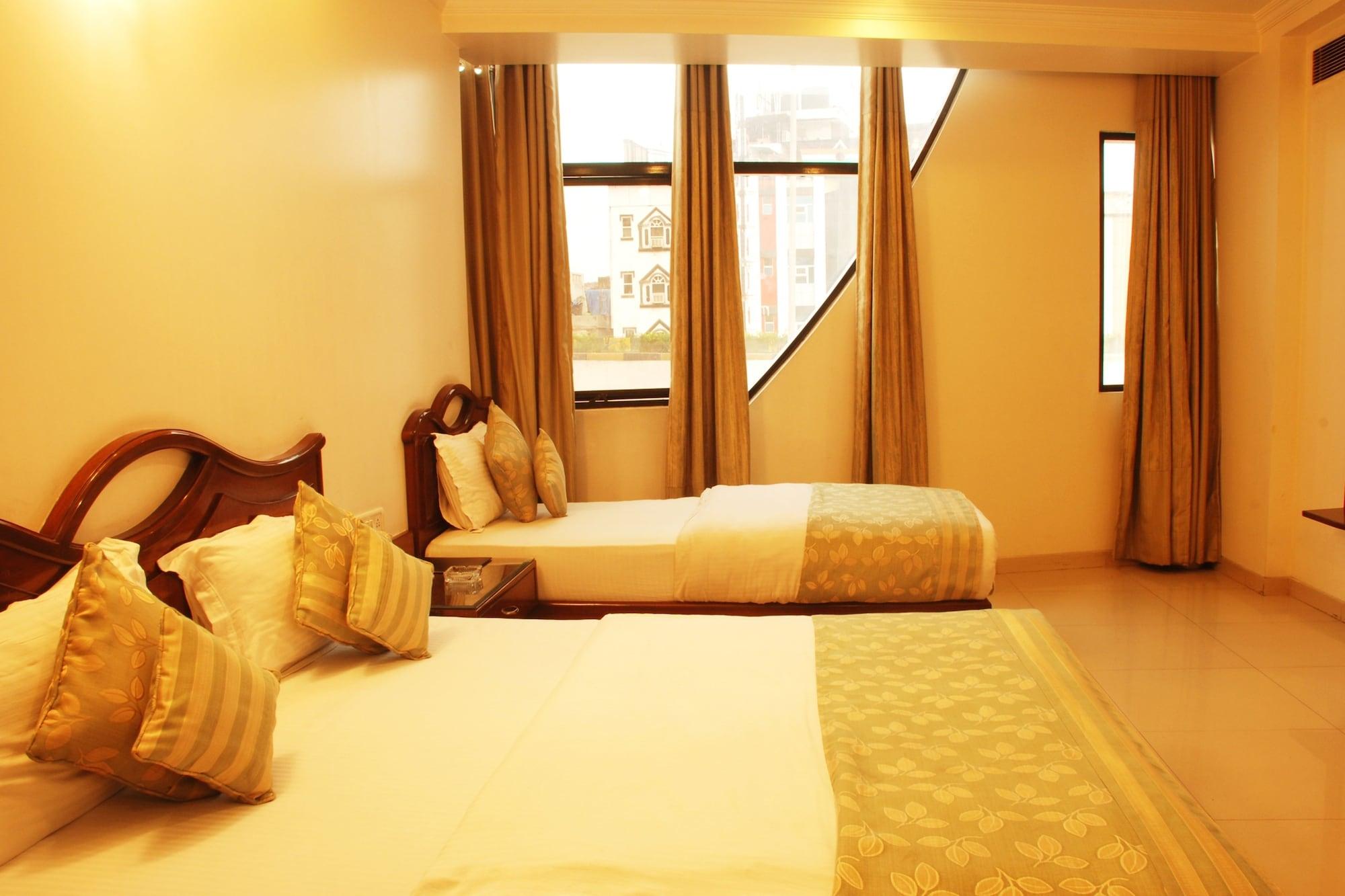 Hotel Shipra International Nueva Delhi Exterior foto