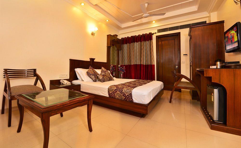 Hotel Shipra International Nueva Delhi Exterior foto