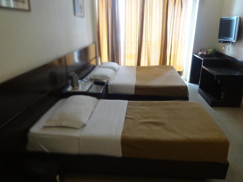 Hotel Shipra International Nueva Delhi Exterior foto