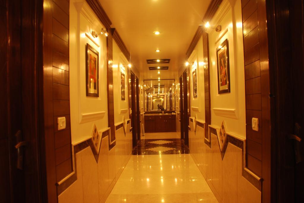 Hotel Shipra International Nueva Delhi Interior foto