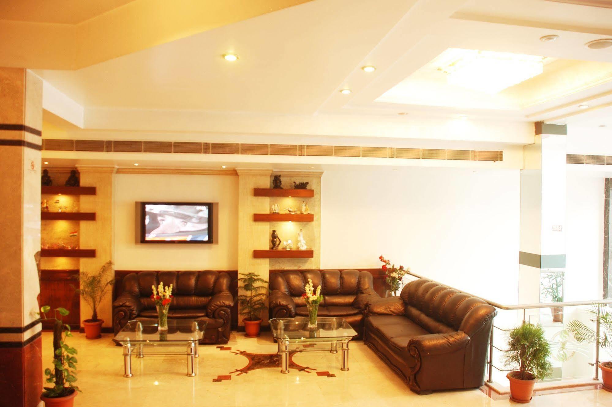 Hotel Shipra International Nueva Delhi Interior foto